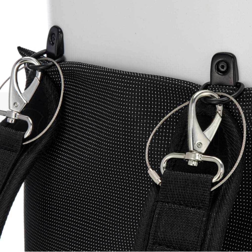 Gewa Air 2.1 Violin Case padded backpack straps with safety rings